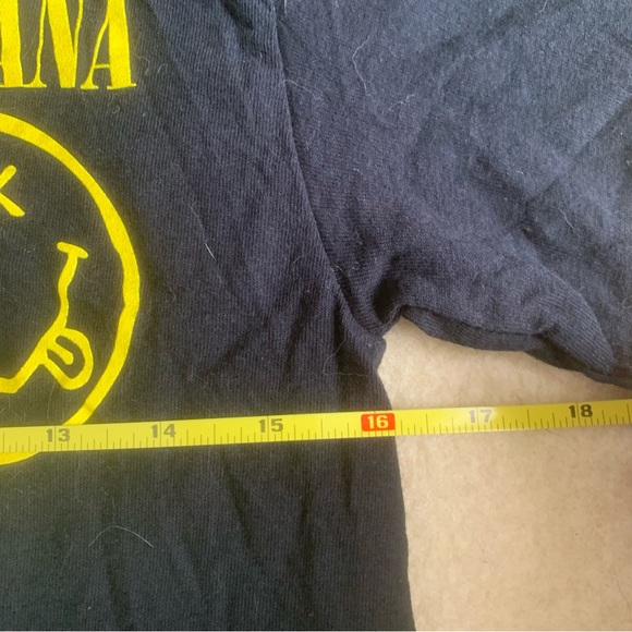 Nirvana smiley tee, small - Picture 3 of 4